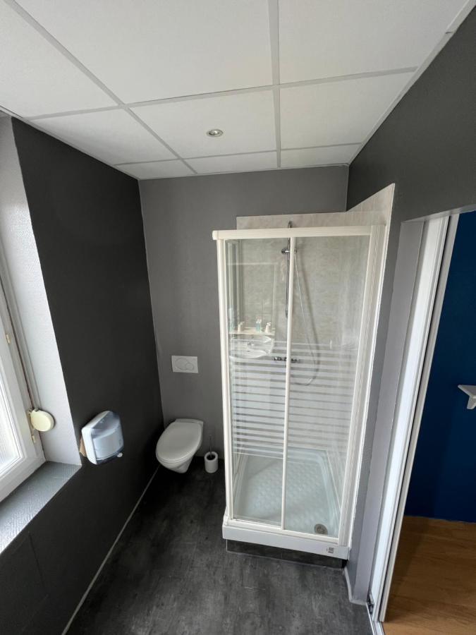 Le Conde Hotel Montdidier  Exterior photo